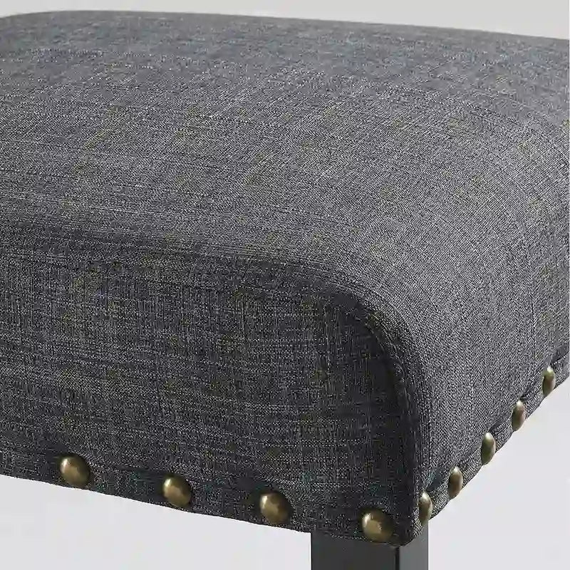 Ensemble de salle à manger 5 pièces, table ronde en bois espresso avec pieds en métal, chaises en tissu gris avec clous décoratifs en laiton, style ferme et Mid-Century Modern