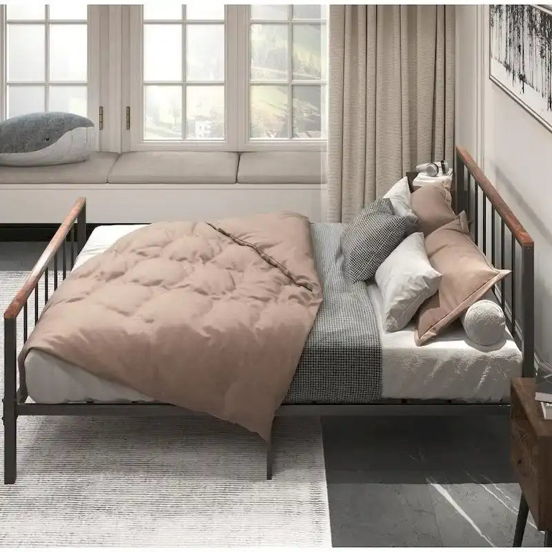 Cadre de lit plateforme en métal avec tête et pied de lit, pas besoin de sommier tapissier, capacité de 300 kg, style moderne, noir, Full/Queen